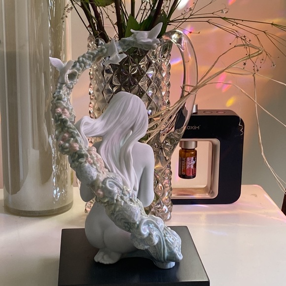 Lladro - 71078906 Figurine ADMIRATIO Breast Cancer Awareness Special Edition 🎀 - Picture 9 of 16